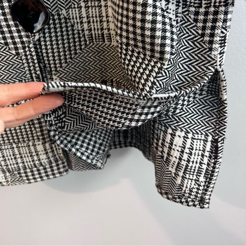 Caroline Rose Black/White Button Front Mixed Print Collared Jacket/Top Medium - Picture 8 of 10